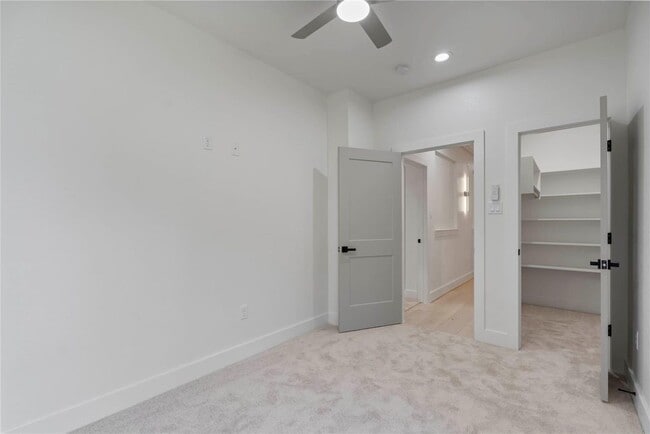 Building Photo - 4505 Phlox St