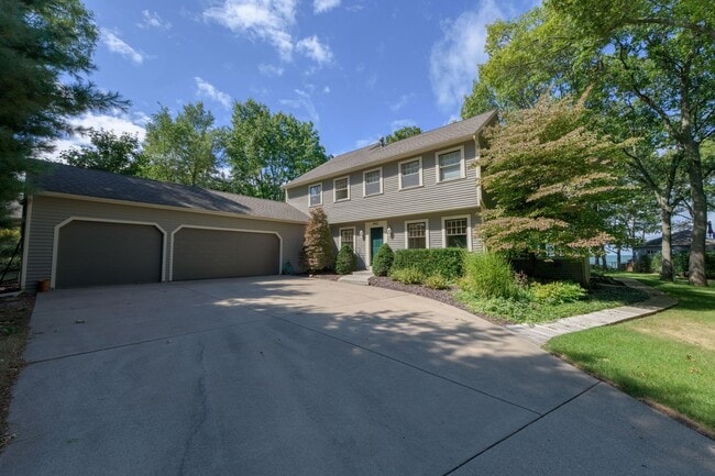 Building Photo - 4412 Drexel Pl