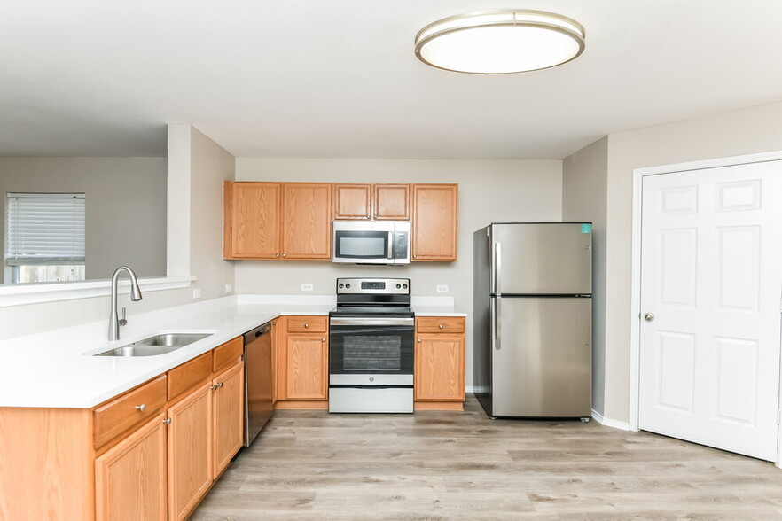 Building Photo - 12933 Kelly Dr