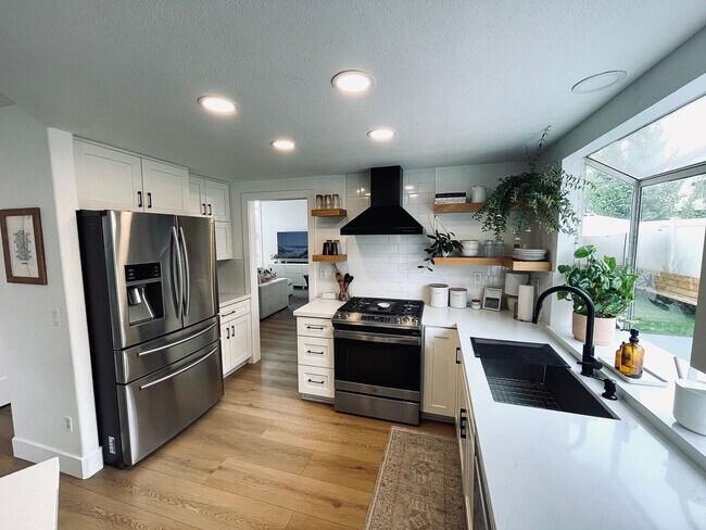 Building Photo - Upgraded Menifee Lakes Home for Lease!