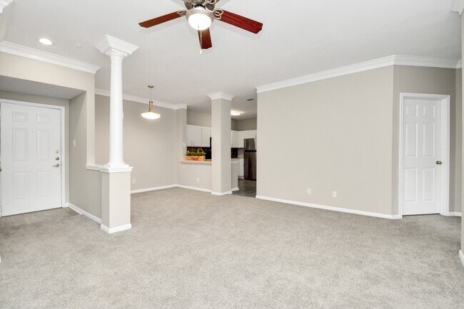 Building Photo - 2222 Maroneal St