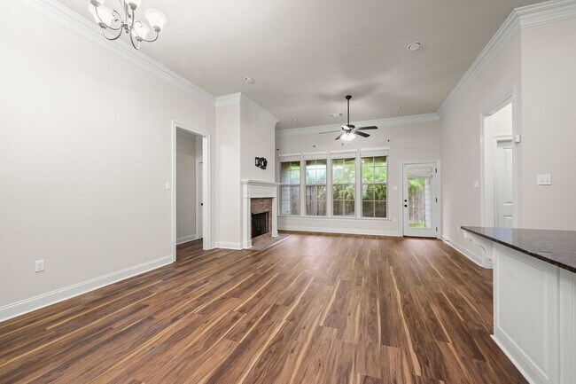 Building Photo - 14835 Pendleton Way