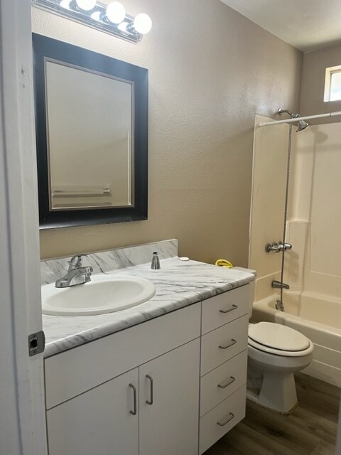 1 Full Bath - 4435 Edra Ave