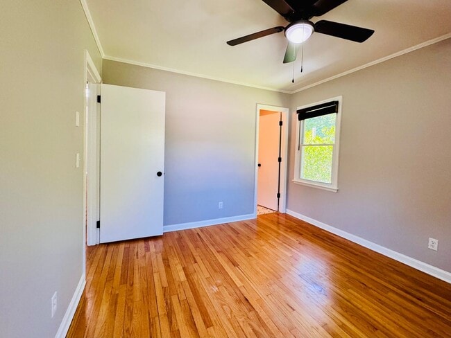 Building Photo - 4 BEDROOMS + 3 BATHS in Butner