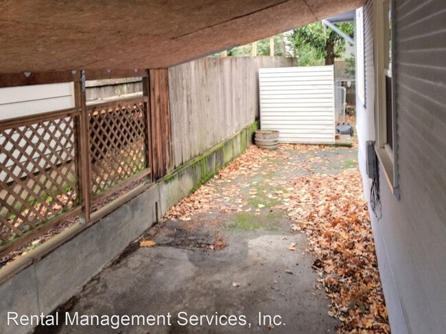 Building Photo - 2 br, 2 bath House - 7224 SW 5th Ave