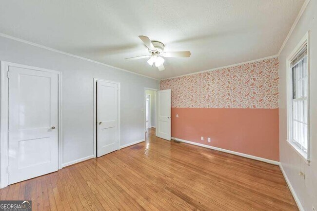 Building Photo - 60 Delmont Dr NE