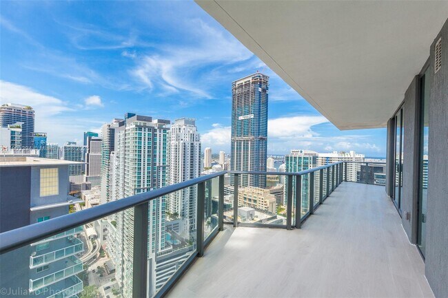 Building Photo - 1300 S Miami Ave