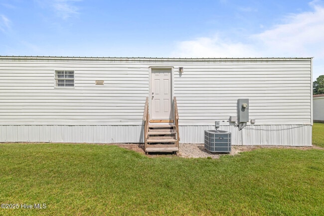 Building Photo - 119 Starwood Cir