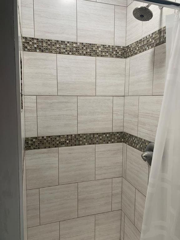 Building Photo - 105 E Franklin St