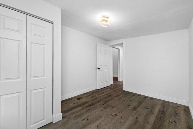 Building Photo - Fully Renovated 3-Bedroom, 2-Bathroom Home...