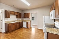 Building Photo - 512 E 34th St