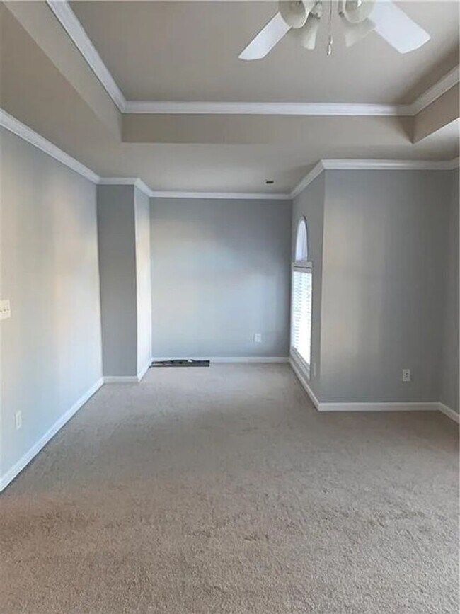 Building Photo - 2408 Strand Ave
