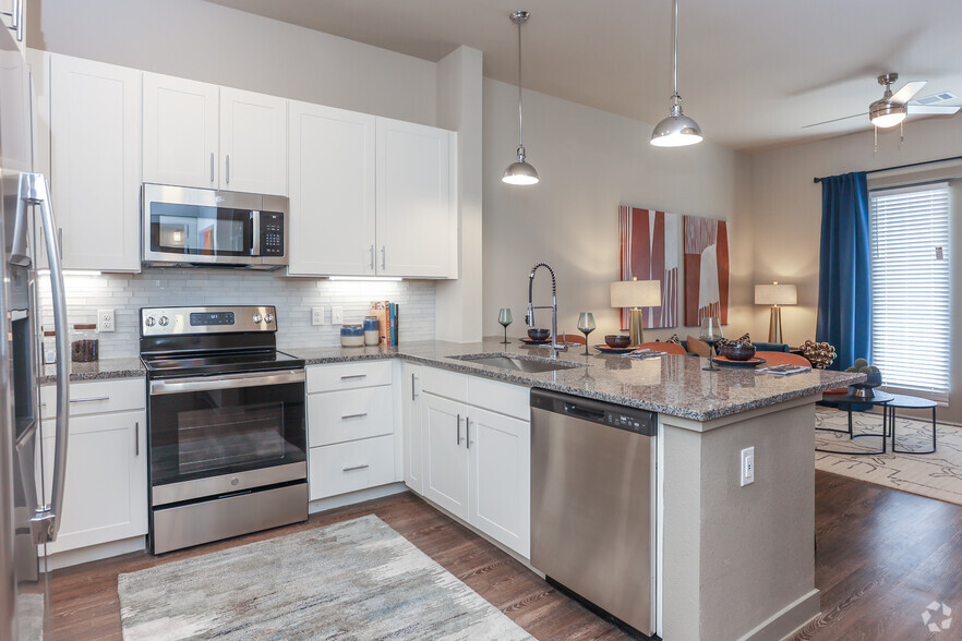 1BR, 1BA - 703SF - A1 - Kitchen - One90 Frankford