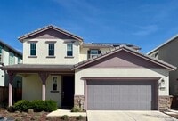 Building Photo - Beautiful 4 Bedroom 3 Full bath House with Solar in Gated Antioch Community