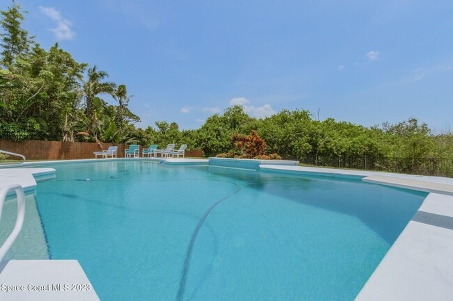 Building Photo - 2240 Marsh Harbor Ave