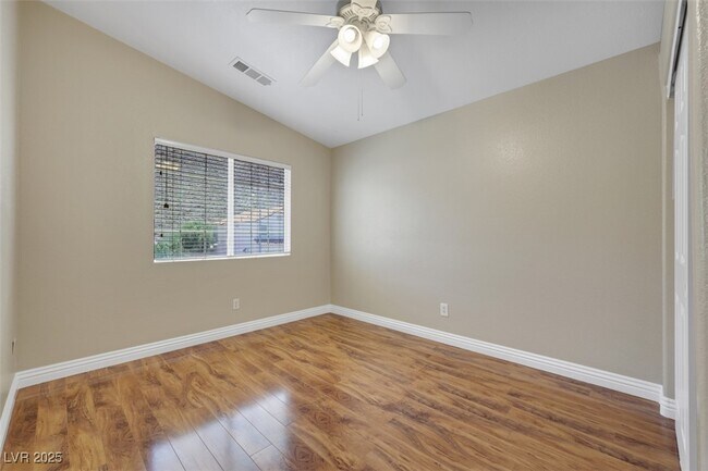 Building Photo - 342 Yacht Ave