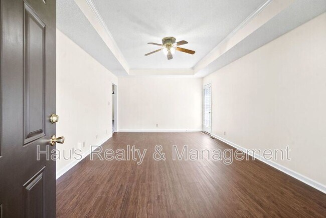 Building Photo - 3279 S Senseney Cir