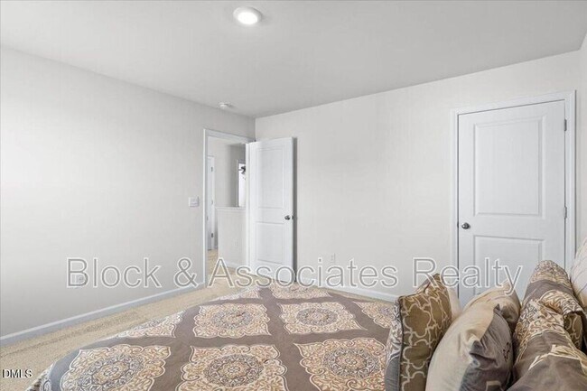 Building Photo - 97 Long Mdw Ln
