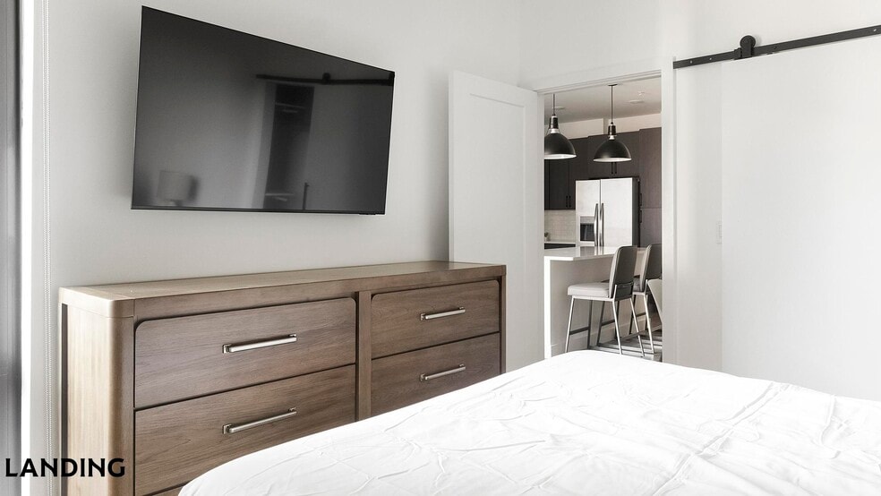 Building Photo - 1007 S Mint St