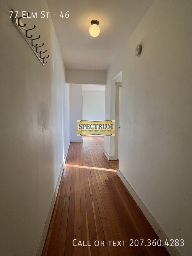 Building Photo - 77 Elm St