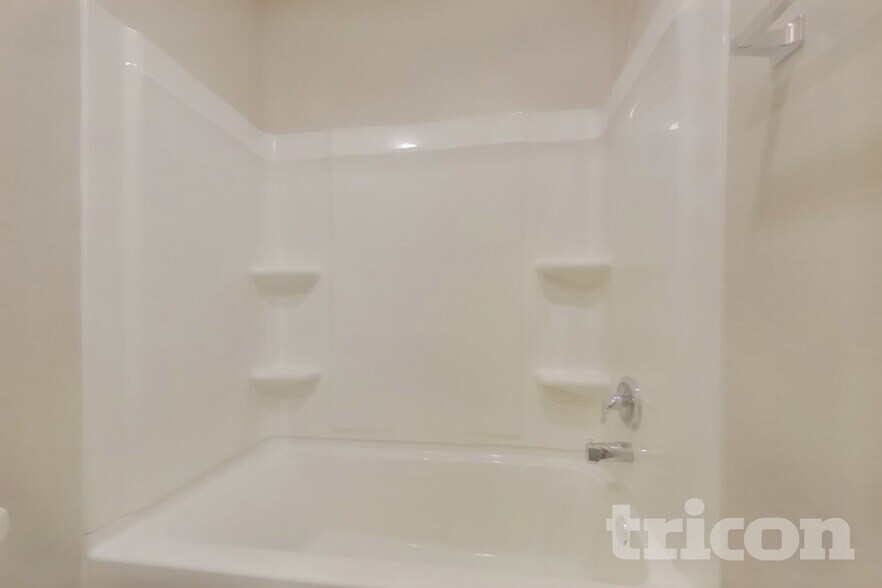 Building Photo - 109 Innis Brk Cir SW