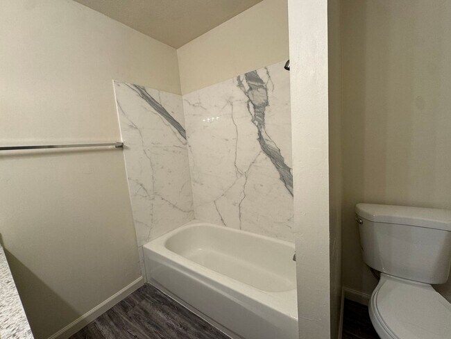 Building Photo - 3366 - Atreya