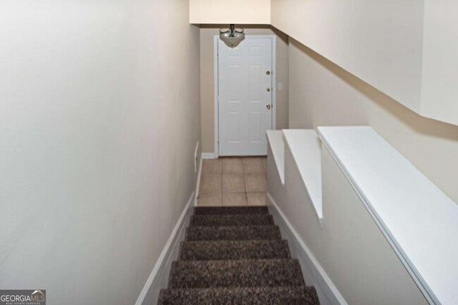 Building Photo - 4248 River Green Dr NW