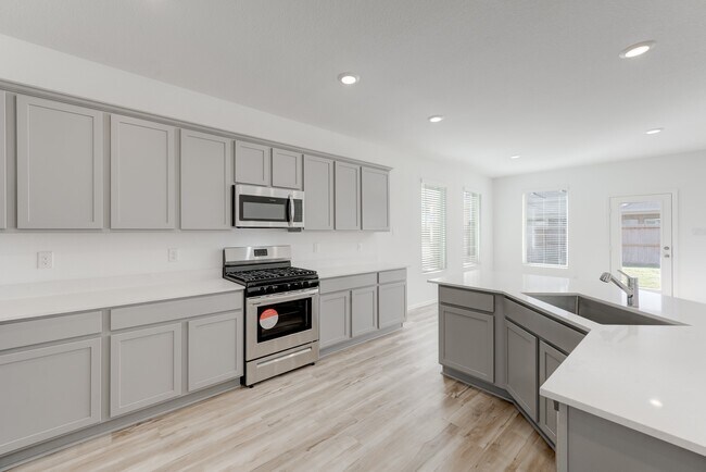 Building Photo - 31415 Beacon Cove Trl
