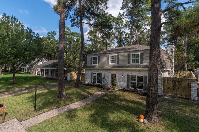 Building Photo - 726 Thistlewood Dr