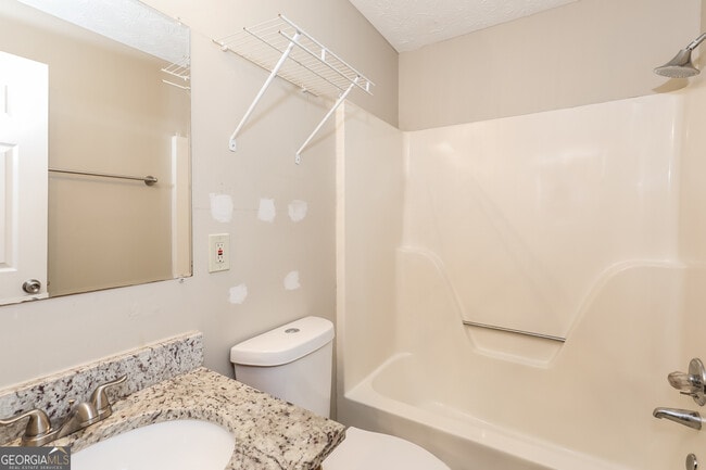 Building Photo - 145 Cowan Dr