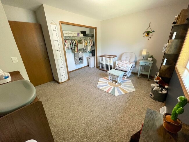 Building Photo - 3016 Maple Valley Dr