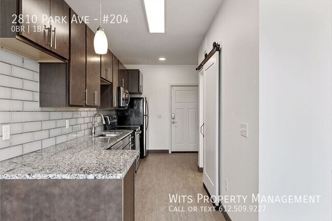 Building Photo - 2810 Park Ave