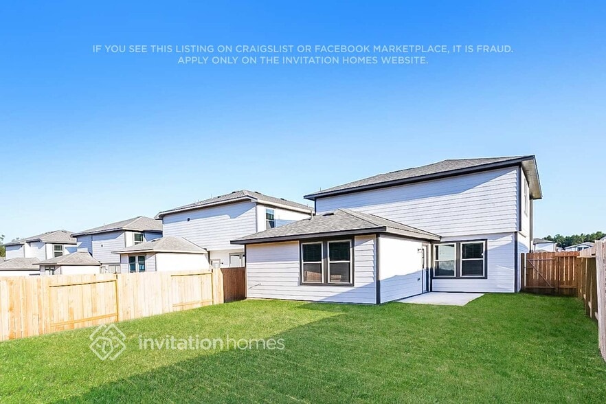 Building Photo - 24742 Linaria Dr