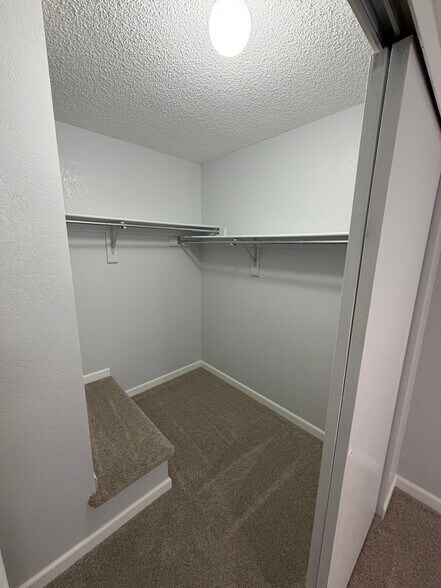 Building Photo - 1334 Firefly Cir