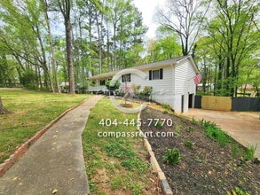 Building Photo - 142 Wanda Ave