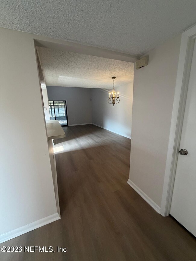 Building Photo - 5557 Greatpine Ln S