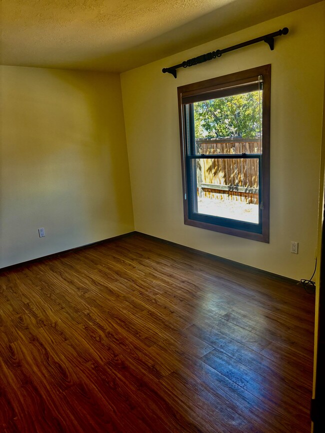 Building Photo - 3089 Plaza Blanca