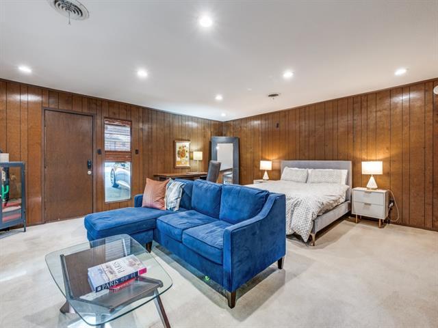 Building Photo - 9052 Fringewood Dr