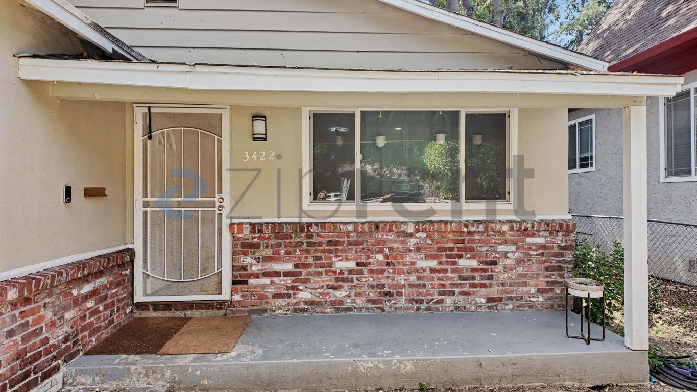 Building Photo - Unit