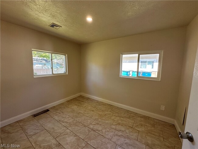 Building Photo - 3020 Northgate Ave