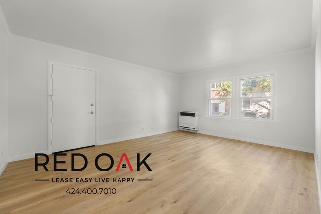 Building Photo - 8813 Belford Ave