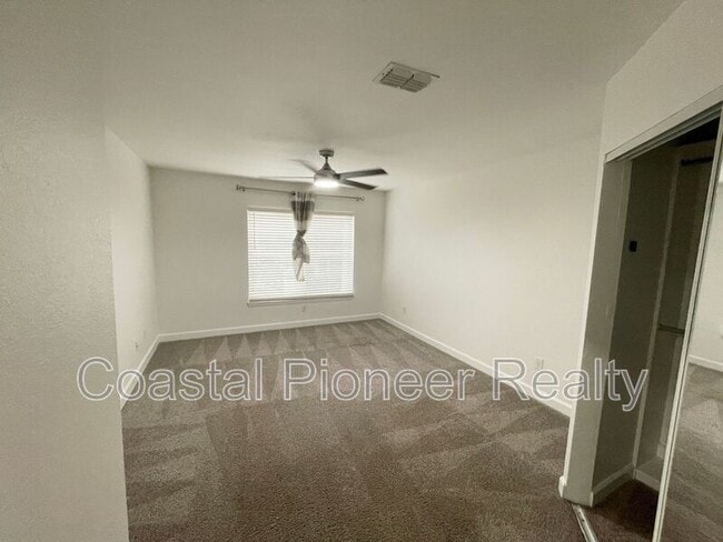 Building Photo - 614 Seascape Wy