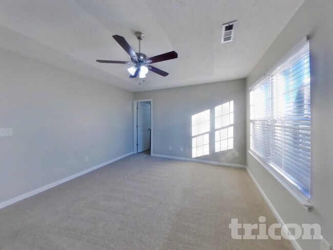 Building Photo - 3011 Deer Trail Dr