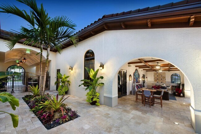 Building Photo - 919 NW 97th Ave