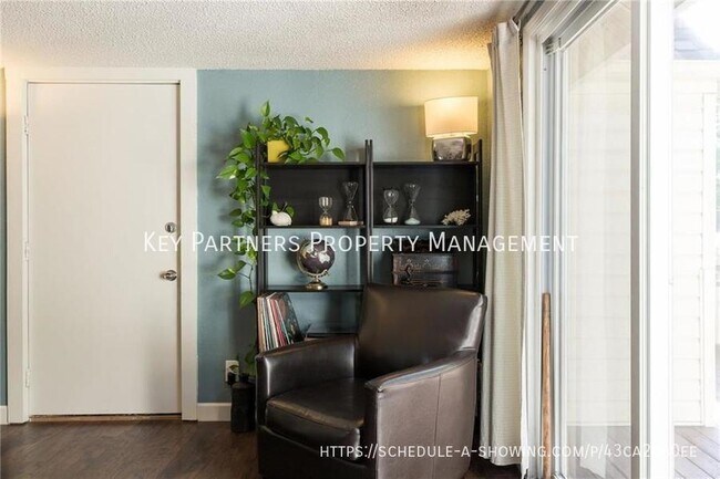 Building Photo - 1309 Linden Rd