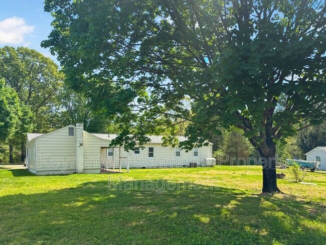 Building Photo - 10015 Seminole Rd