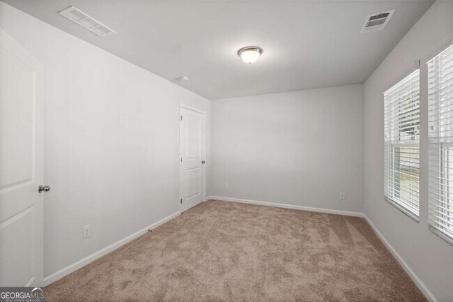 Building Photo - 1139 Lookout Ave NW