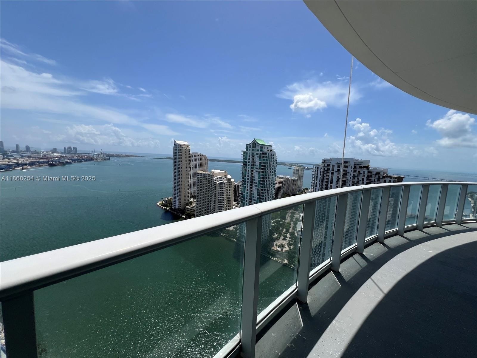 Building Photo - 300 S Biscayne Blvd