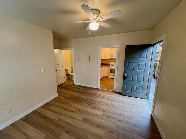 Primary Photo - WESTLING RAINIER AVE S