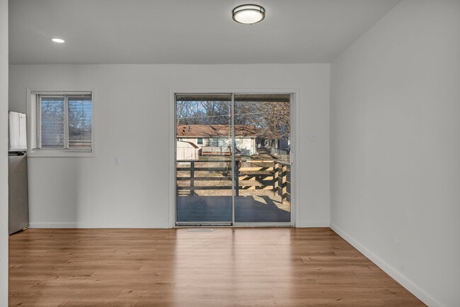 Building Photo - 3112 SW Grand Ct